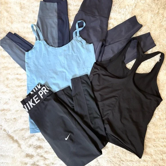 Nike Black and Blue Activewear Bundle size M/L - Picture 1 of 9